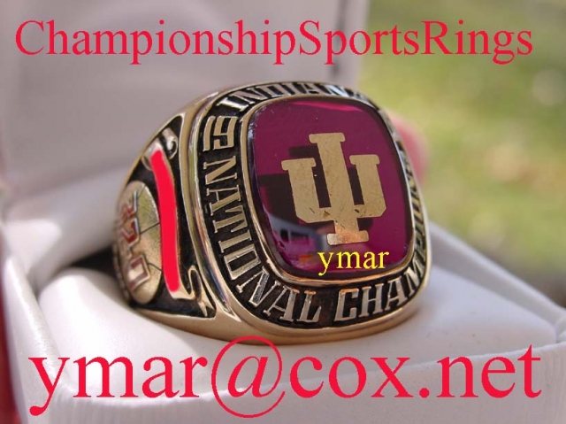 1976 INDIANA HOOSIERS NATIONAL CHAMPIONSHIP PLAYER RING